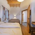 Chalet Alpine Retreat In Rossberg *