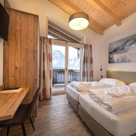 Chalet Alpine Retreat In Rossberg Neukirchen am Großvenediger