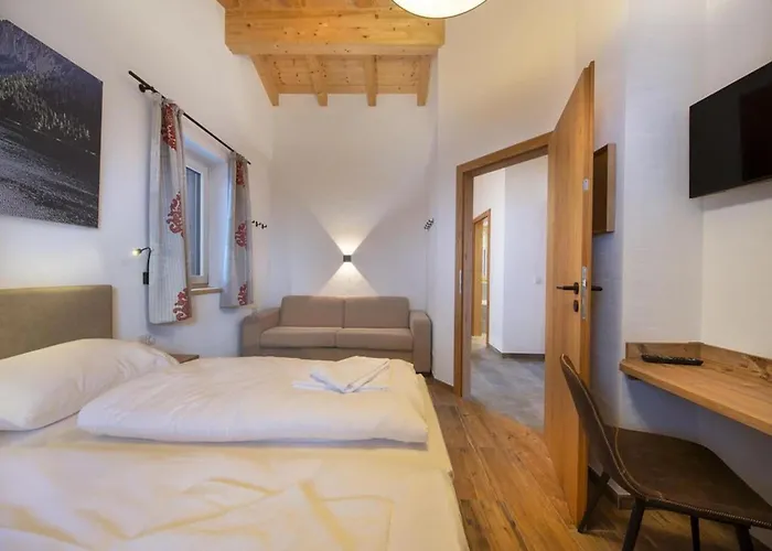 Chalet Alpine Retreat In Rossberg *
